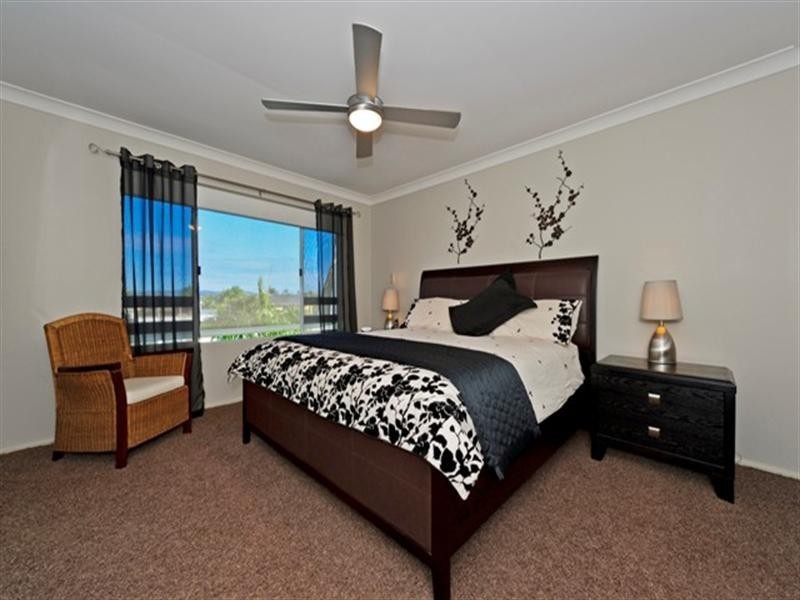 9/100 Morala Avenue, Runaway Bay QLD 4216