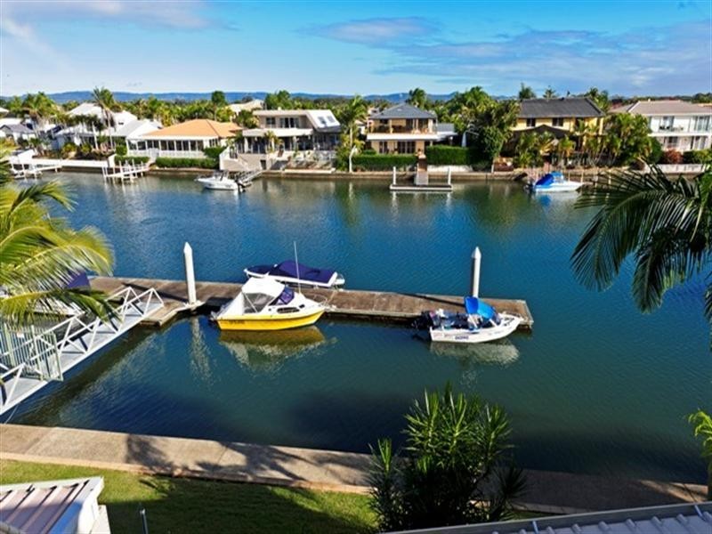 9/100 Morala Avenue, Runaway Bay QLD 4216