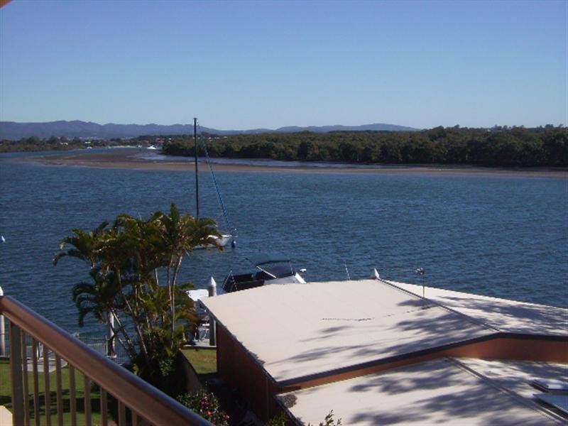 Paradise Point QLD 4216