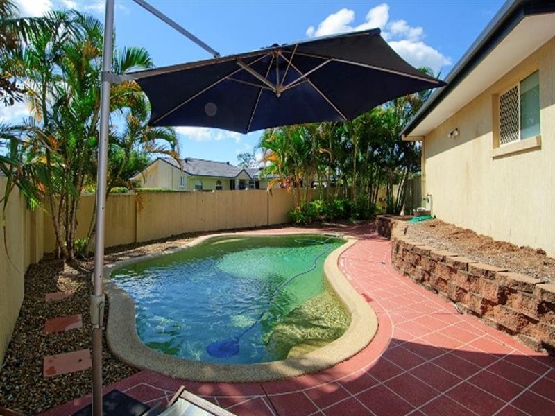 14 Kirdford Court, Arundel QLD 4214