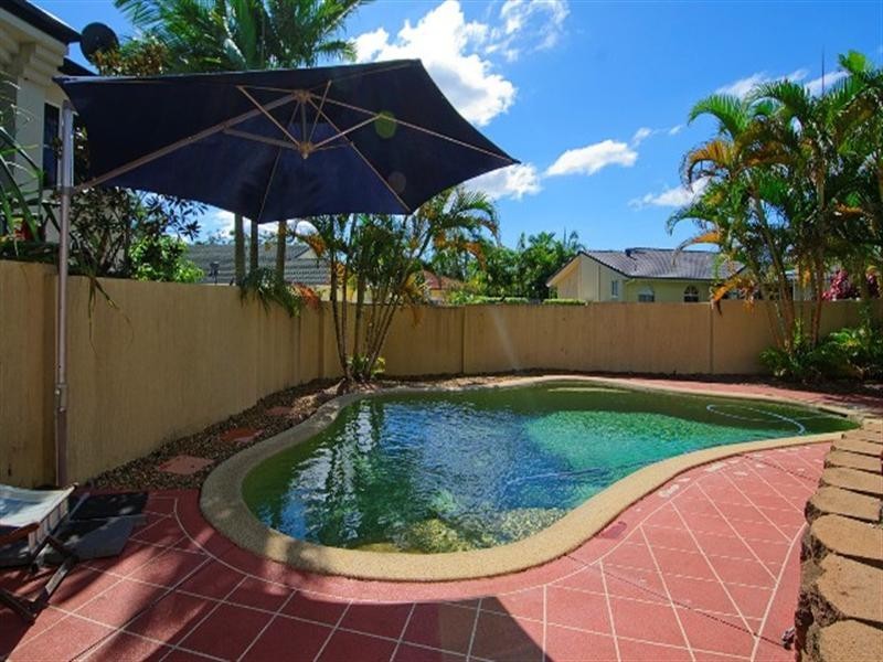 14 Kirdford Court, Arundel QLD 4214
