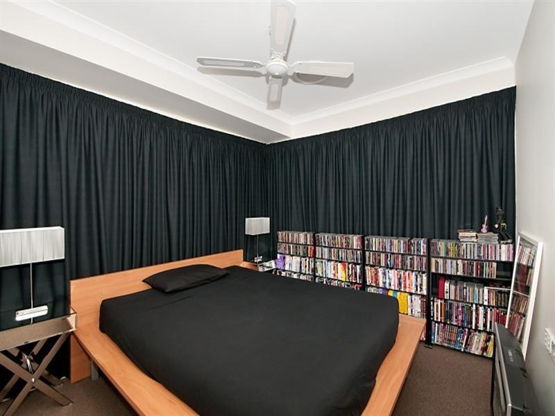 1/37 Brighton Street, Biggera Waters QLD 4216