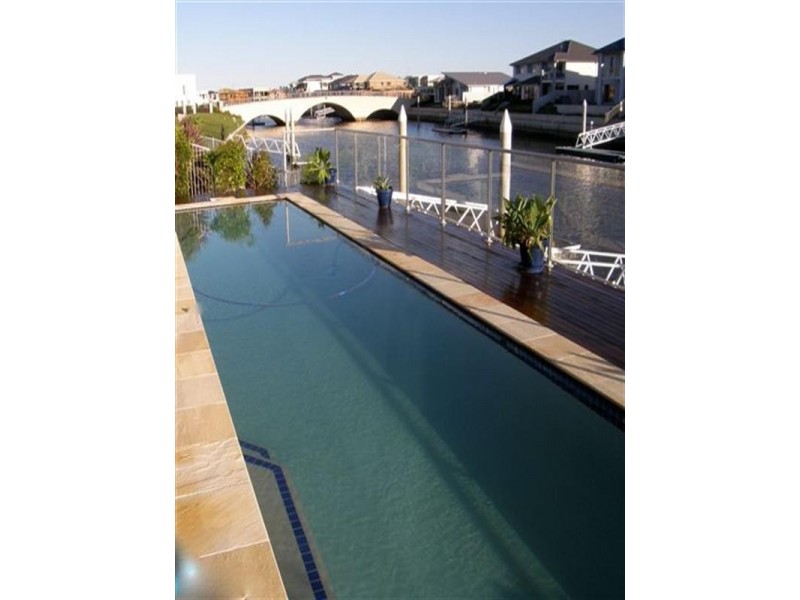 93 Compass Drive, Biggera Waters QLD 4216