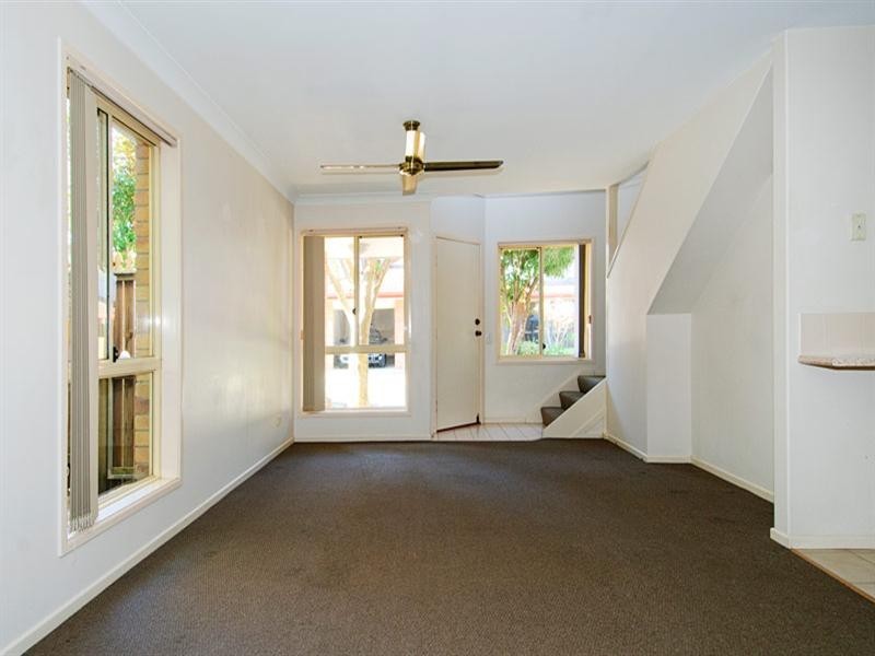 16/18 Daisy Hill Road, Daisy Hill QLD 4127