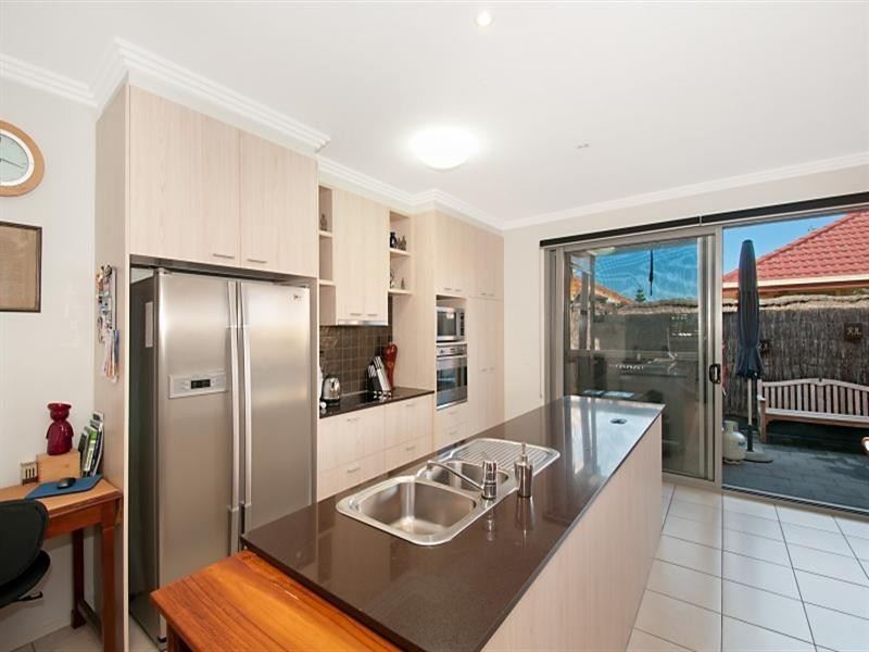 19/181 Lae Drive, Coombabah QLD 4216