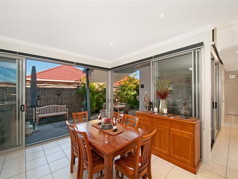 19/181 Lae Drive, Coombabah QLD 4216