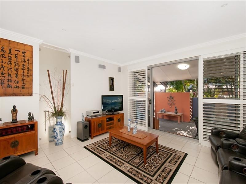 19/181 Lae Drive, Coombabah QLD 4216