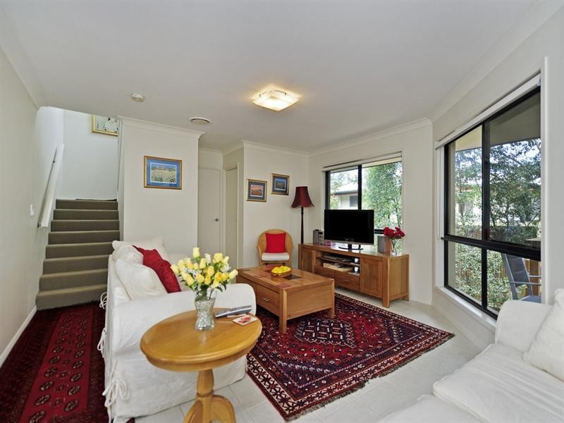 8/86-88 Imperial Parade, Labrador QLD 4215