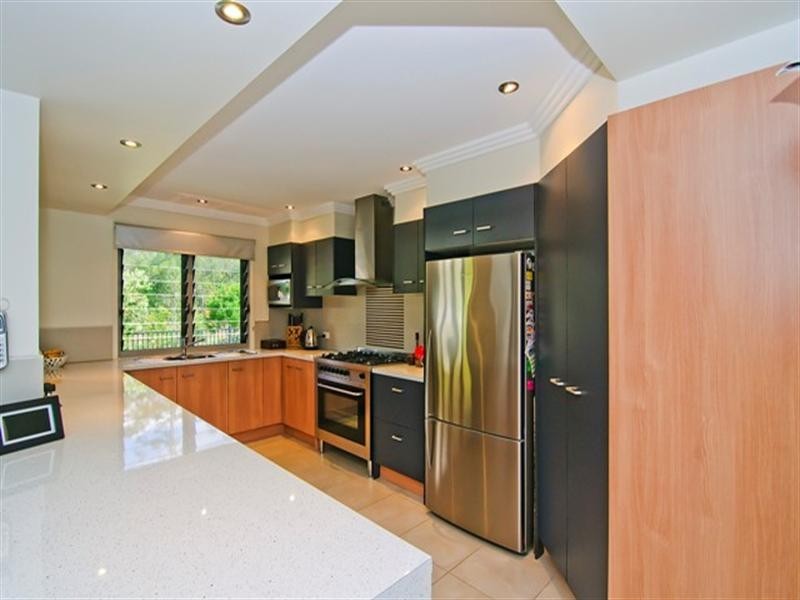 1 James Place, Maudsland QLD 4210