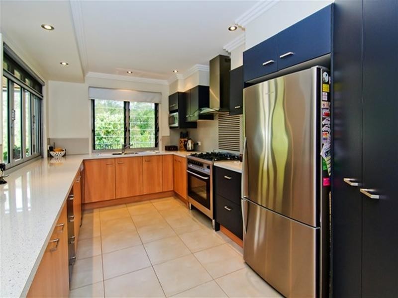 1 James Place, Maudsland QLD 4210