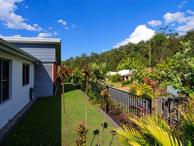 1 James Place, Maudsland QLD 4210