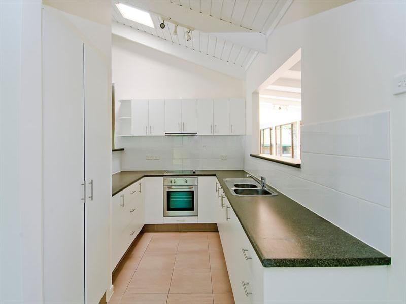 3 Hansford Road, Coombabah QLD 4216
