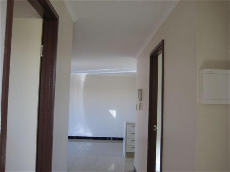 16/28 Hunter Avenue, Labrador QLD 4215