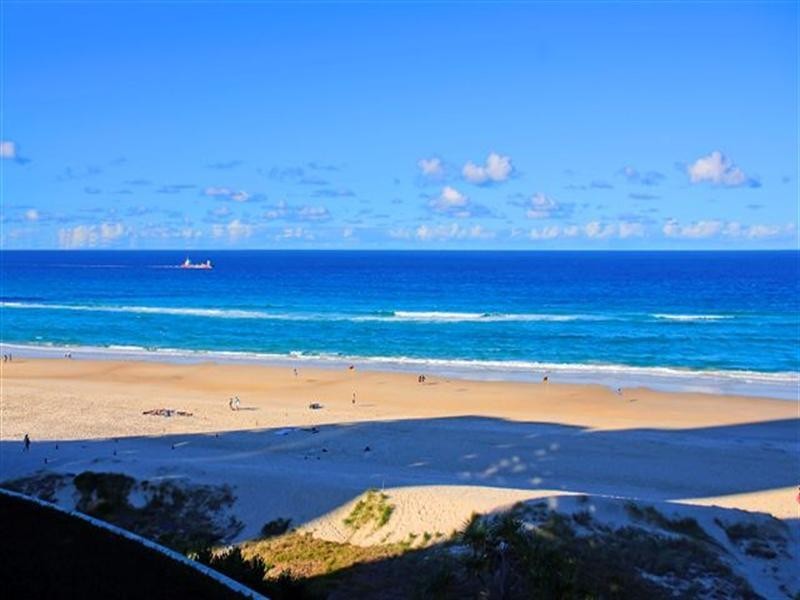 20/29 Northcliffe Terrace, Surfers Paradise QLD 4217