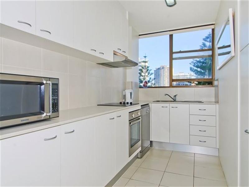 20/29 Northcliffe Terrace, Surfers Paradise QLD 4217
