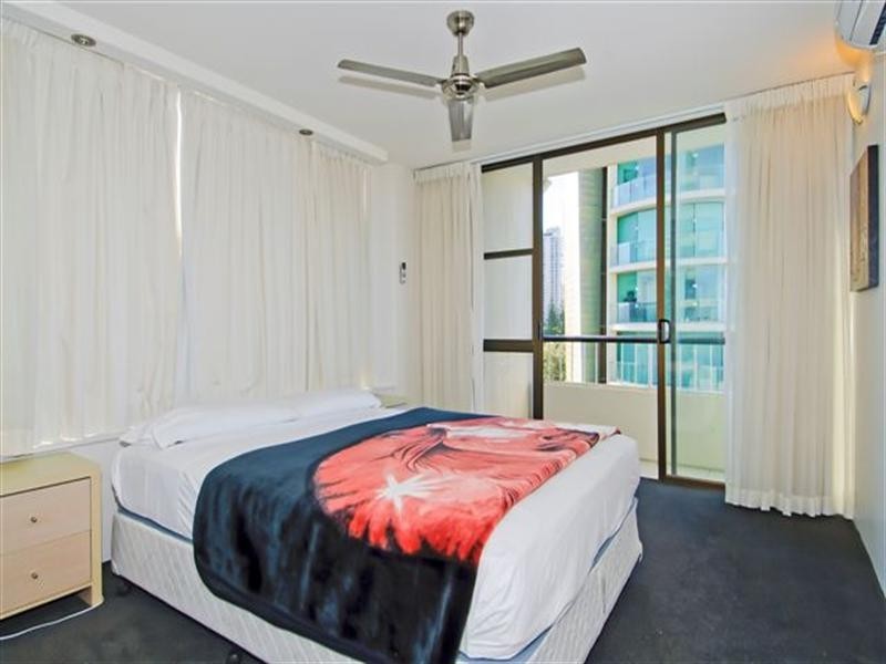 20/29 Northcliffe Terrace, Surfers Paradise QLD 4217