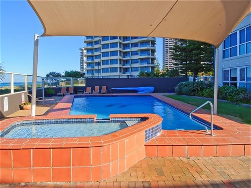 20/29 Northcliffe Terrace, Surfers Paradise QLD 4217