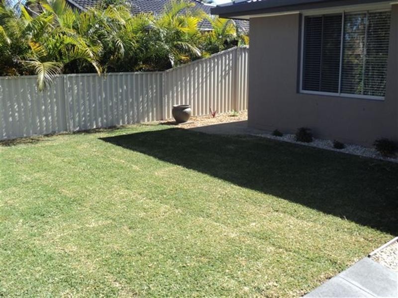 3 Matthew Flinders, Paradise Point QLD 4216