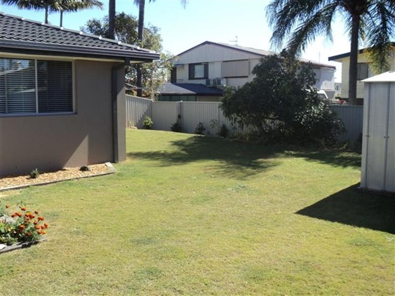 3 Matthew Flinders, Paradise Point QLD 4216