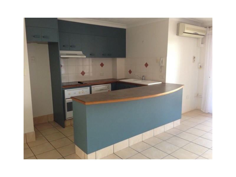 5/7-9 Robert Street, Labrador QLD 4215