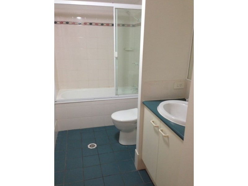 5/7-9 Robert Street, Labrador QLD 4215