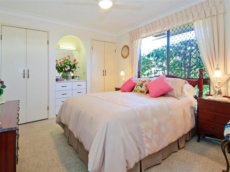 1/11 Huon Crescent, Runaway Bay QLD 4216