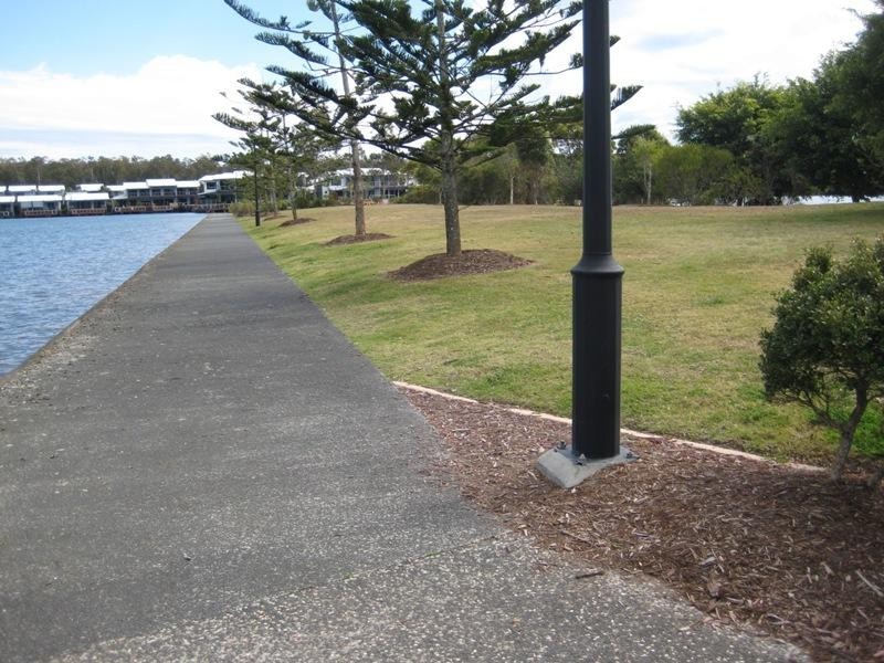 8 Torrevella Vista, Coombabah QLD 4216