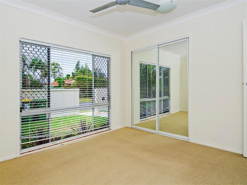 52 Jacaranda Avenue, Hollywell QLD 4216