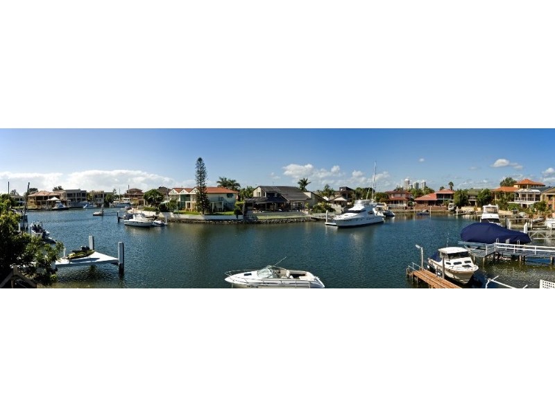 10 Salamau Street, Runaway Bay QLD 4216