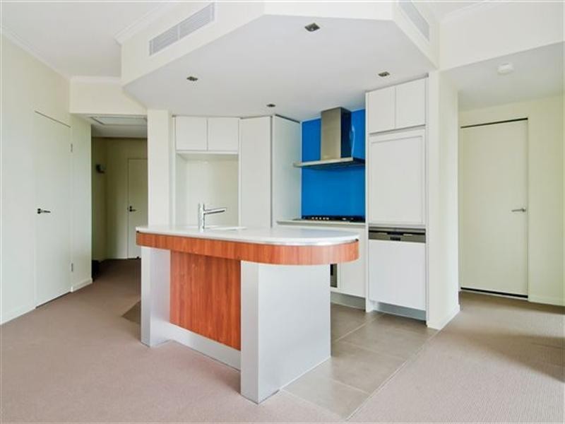9T/28 Bayview Street, Runaway Bay QLD 4216
