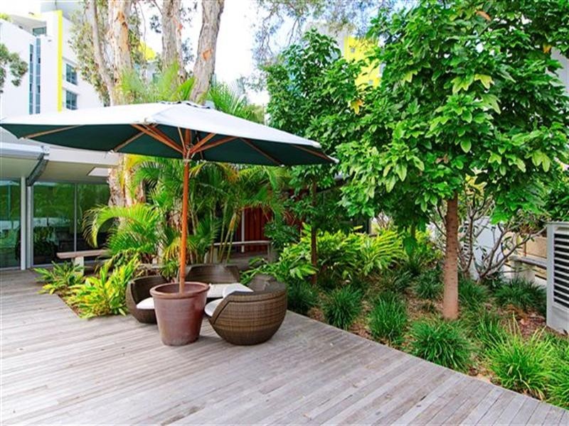 9T/28 Bayview Street, Runaway Bay QLD 4216