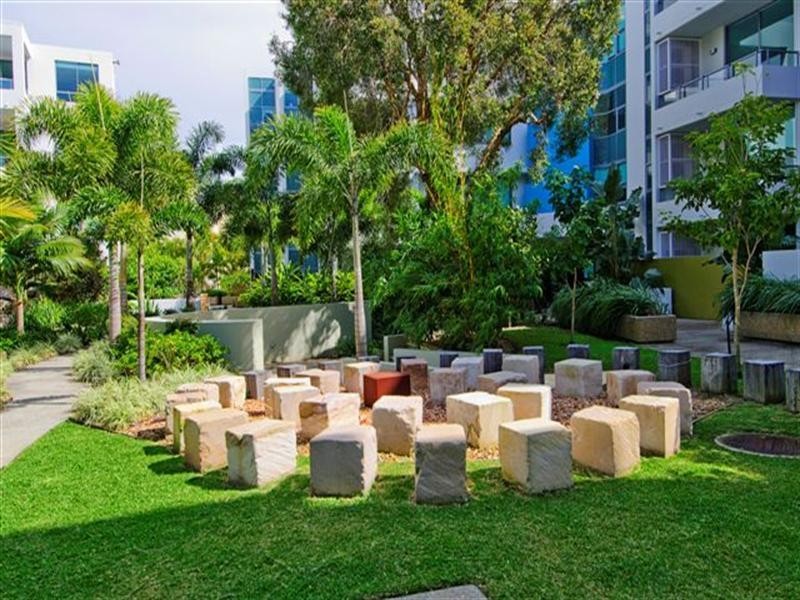 9T/28 Bayview Street, Runaway Bay QLD 4216