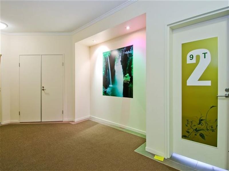 9T/28 Bayview Street, Runaway Bay QLD 4216