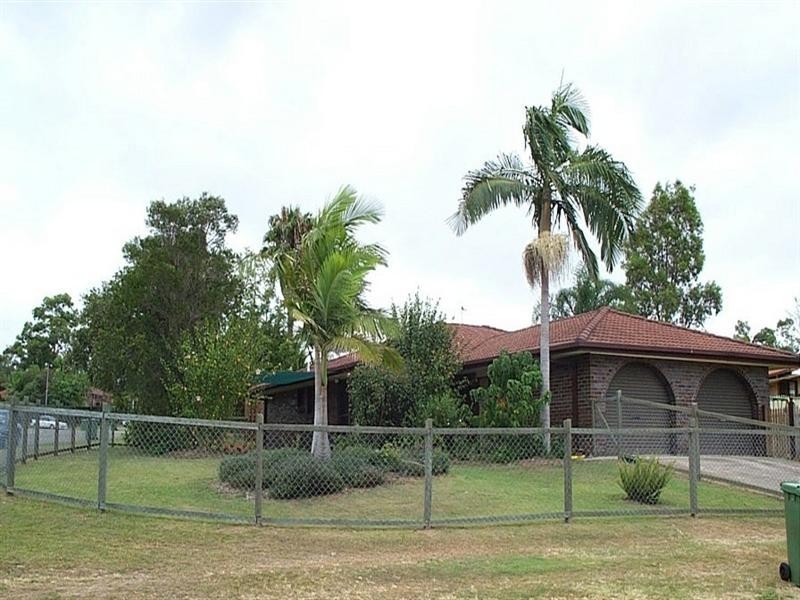 2/2 Mace Court, Labrador QLD 4215