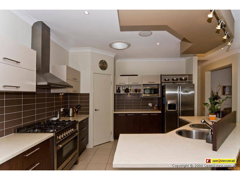 39 Highcrest Circuit, Molendinar QLD 4214