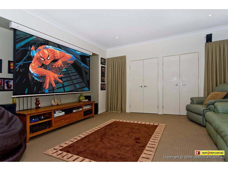 39 Highcrest Circuit, Molendinar QLD 4214