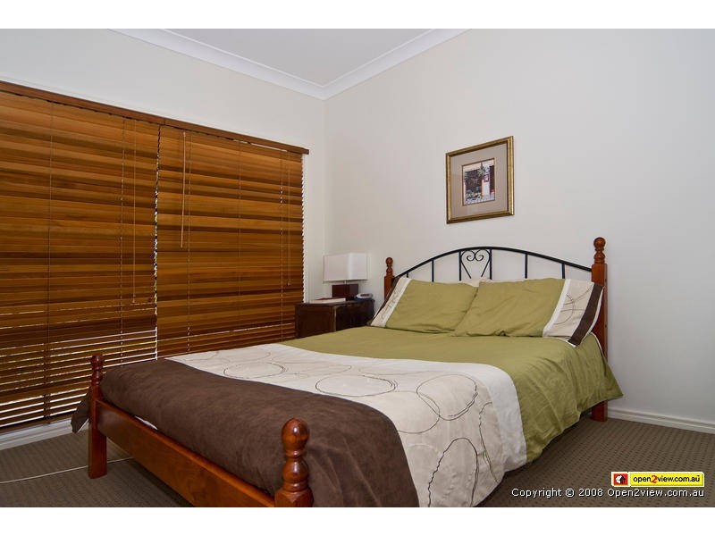 39 Highcrest Circuit, Molendinar QLD 4214