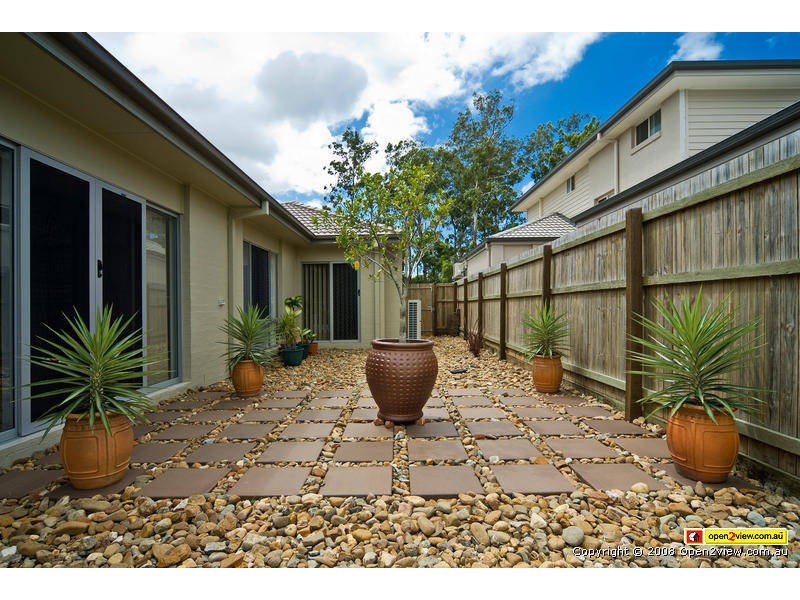 39 Highcrest Circuit, Molendinar QLD 4214