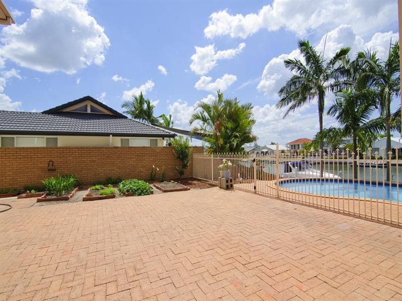 69 Limetree Parade, Runaway Bay QLD 4216