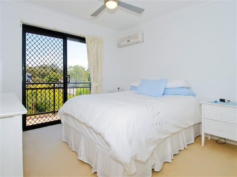 23/10 Bath Street, Labrador QLD 4215