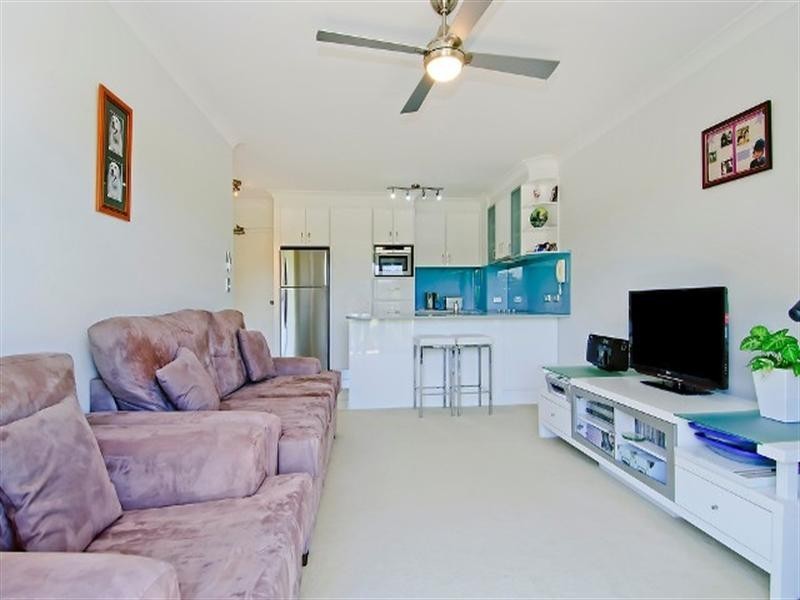 23/10 Bath Street, Labrador QLD 4215