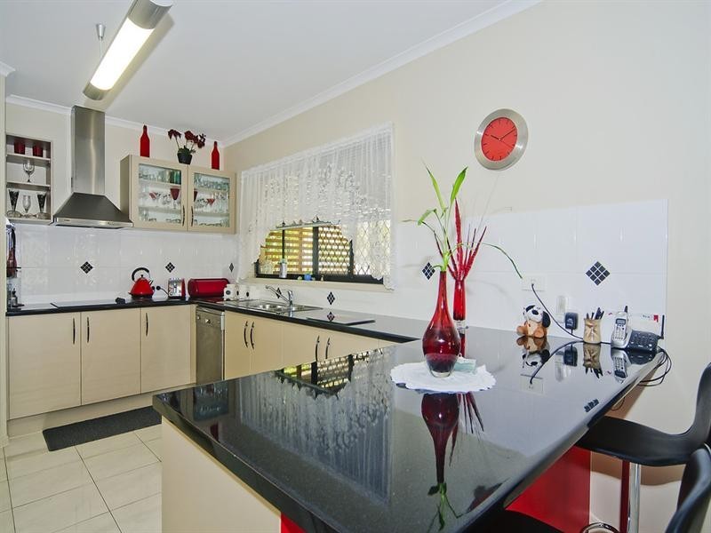 89 Roberts Drive, Maudsland QLD 4210