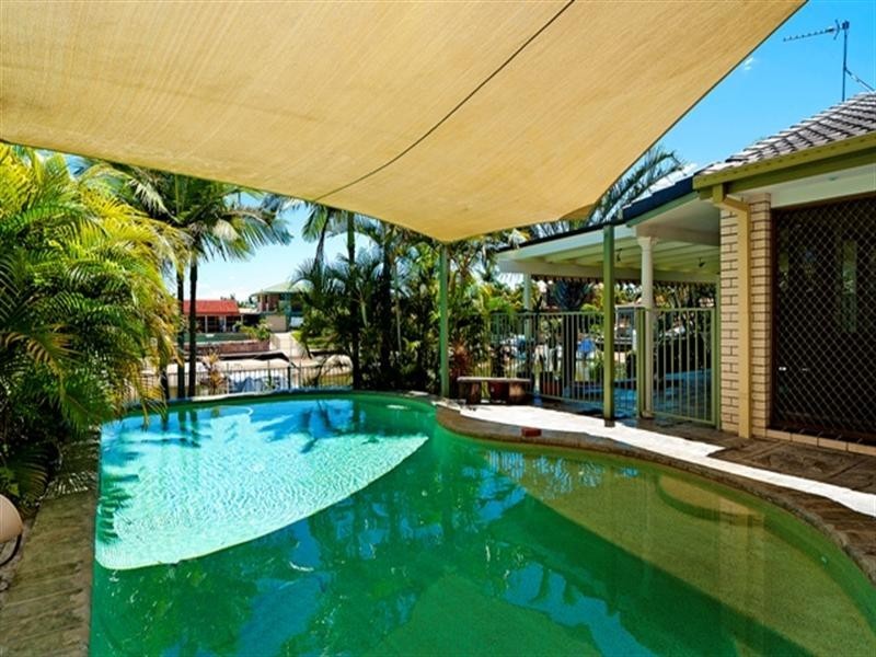 9 Nautilus Place, Biggera Waters QLD 4216