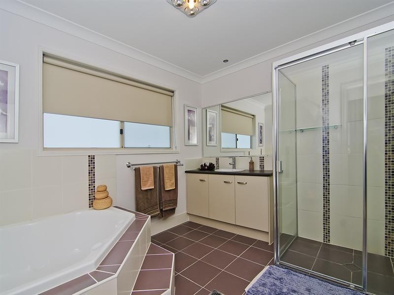 34 Rushcutter Avenue, Oxenford QLD 4210