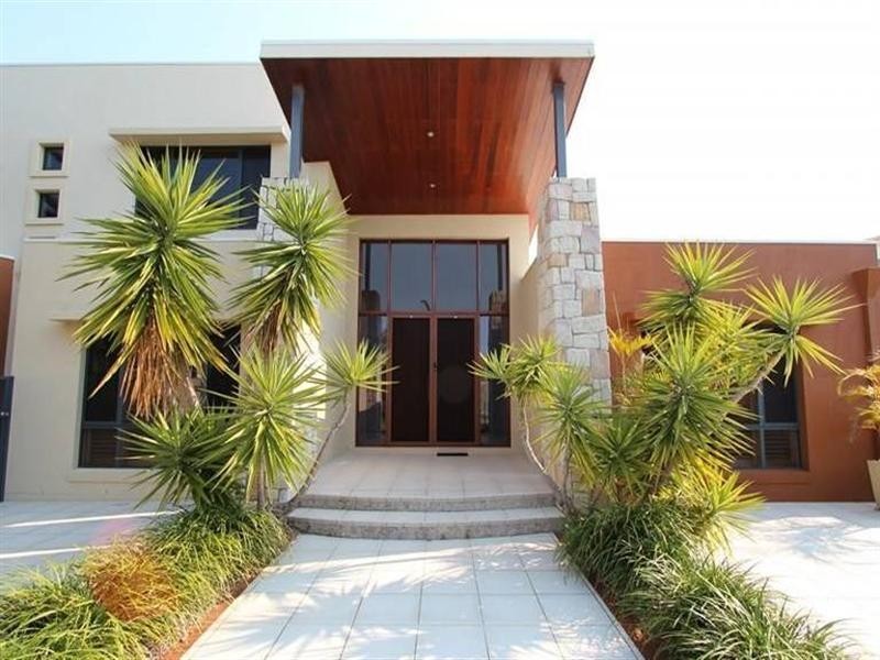 15 King Charles, Sovereign Islands QLD 4216