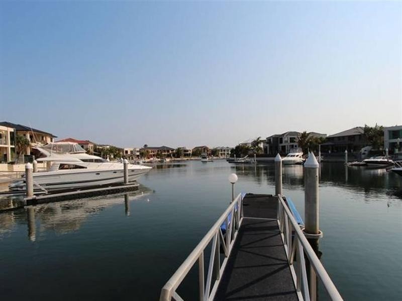 15 King Charles, Sovereign Islands QLD 4216