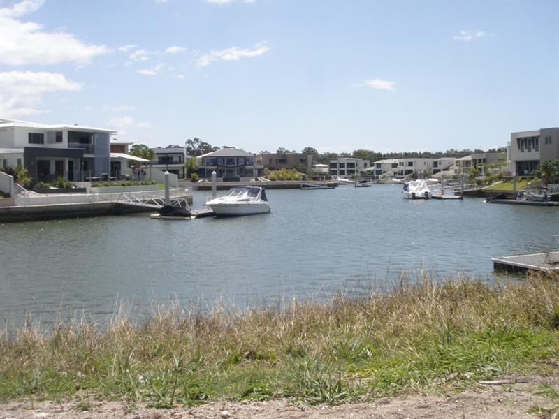 20 East Quay Drive, Biggera Waters QLD 4216