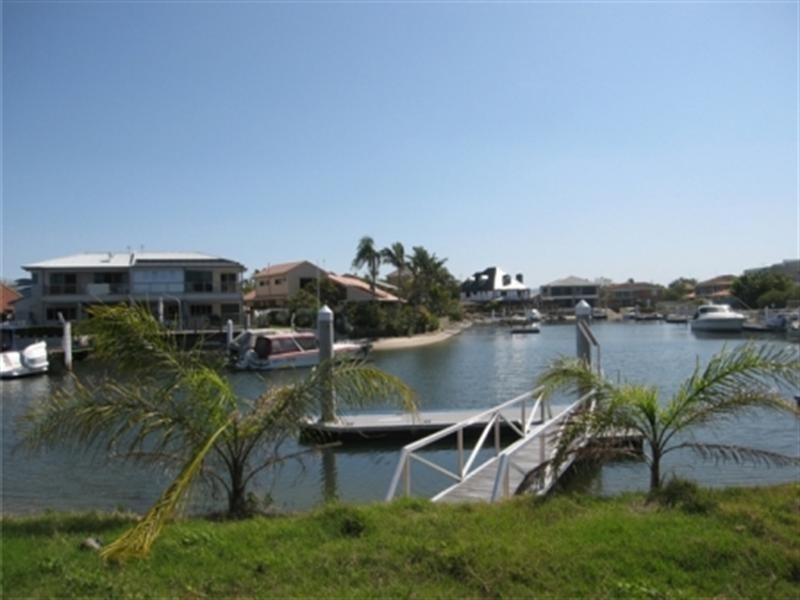 24 Shearwater Esplanade, Runaway Bay QLD 4216