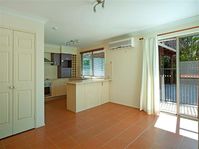 42A Sickle Avenue, Hope Island QLD 4212