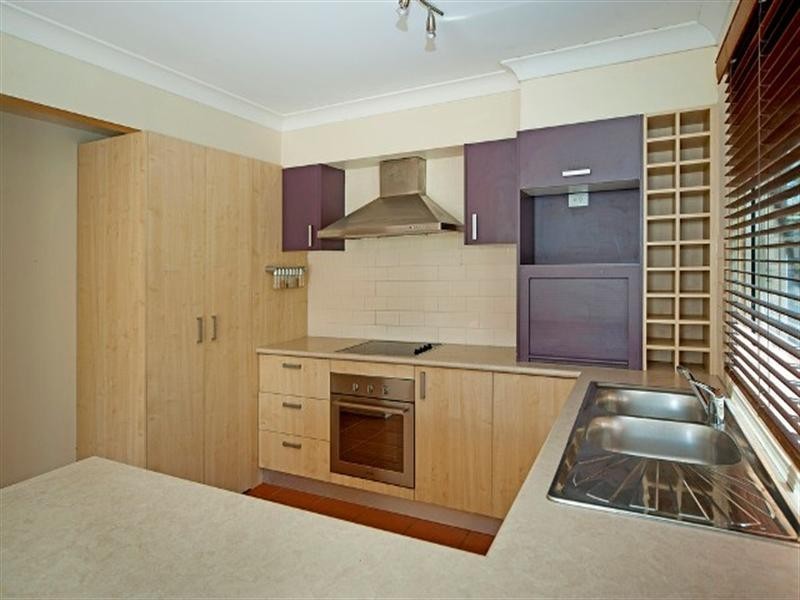 42A Sickle Avenue, Hope Island QLD 4212